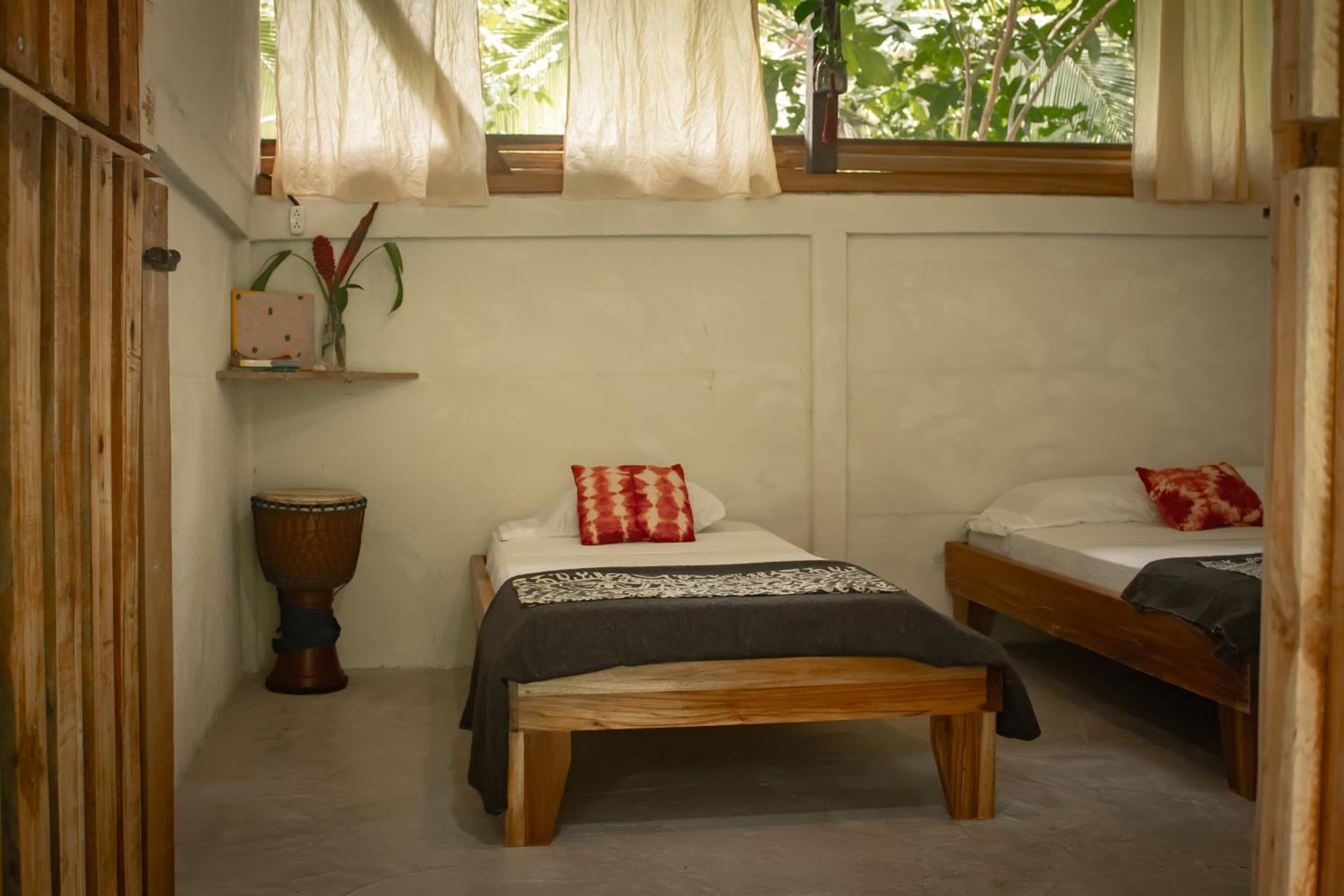 Smile Jungle Hostel Puerto Viejo de Talamanca Ngoại thất bức ảnh